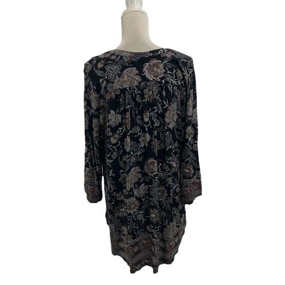 Lucky Brand Women’s Tunic Sz 1X Black Floral V Neck Long Sleeve Boho Blouse - Picture 3 of 8